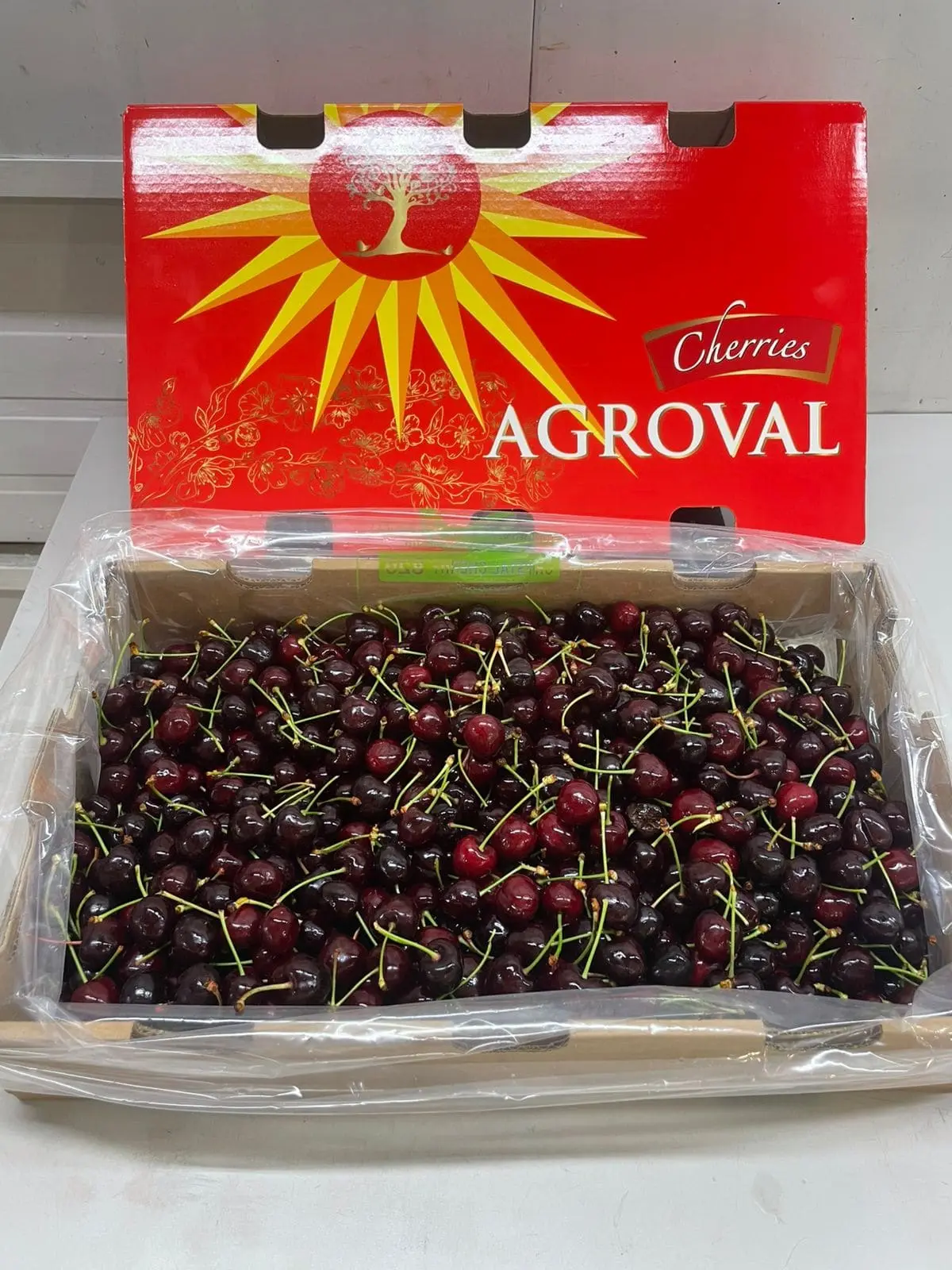 Caja de cerezas Agroval